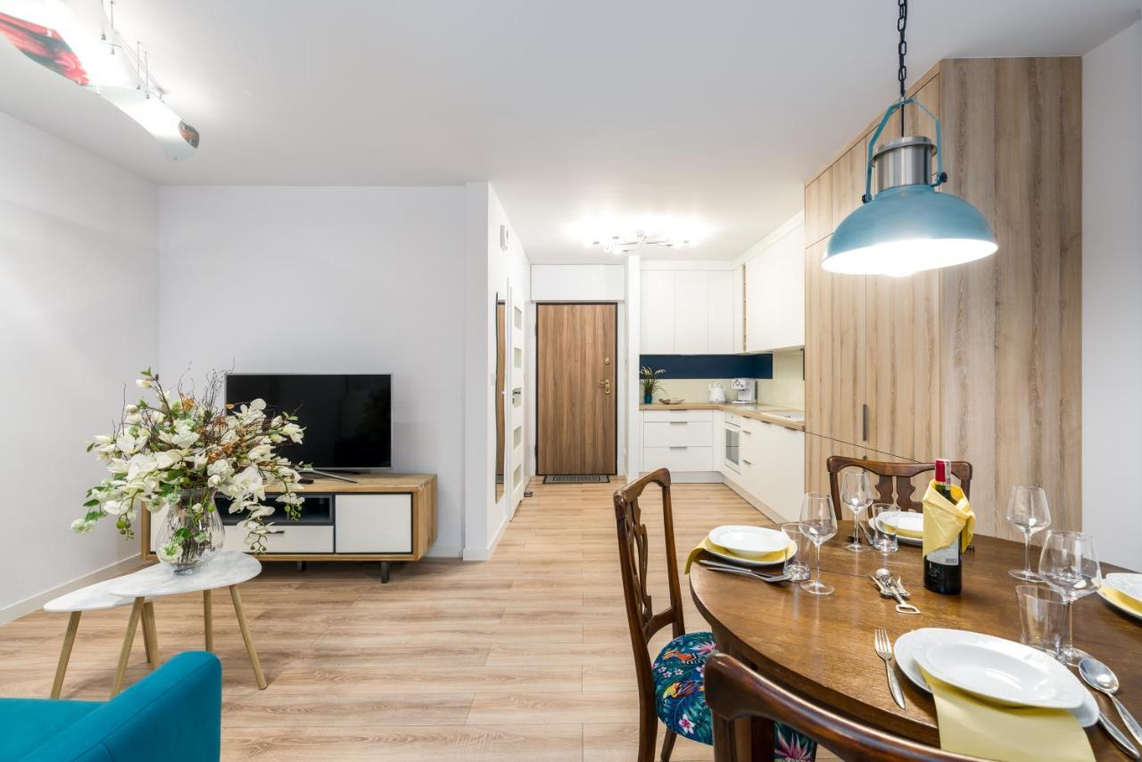 Villa Venecja Apartment Chwaliszewo With Free Garage City Center By Noclegi Renters Poznań Exteriör bild