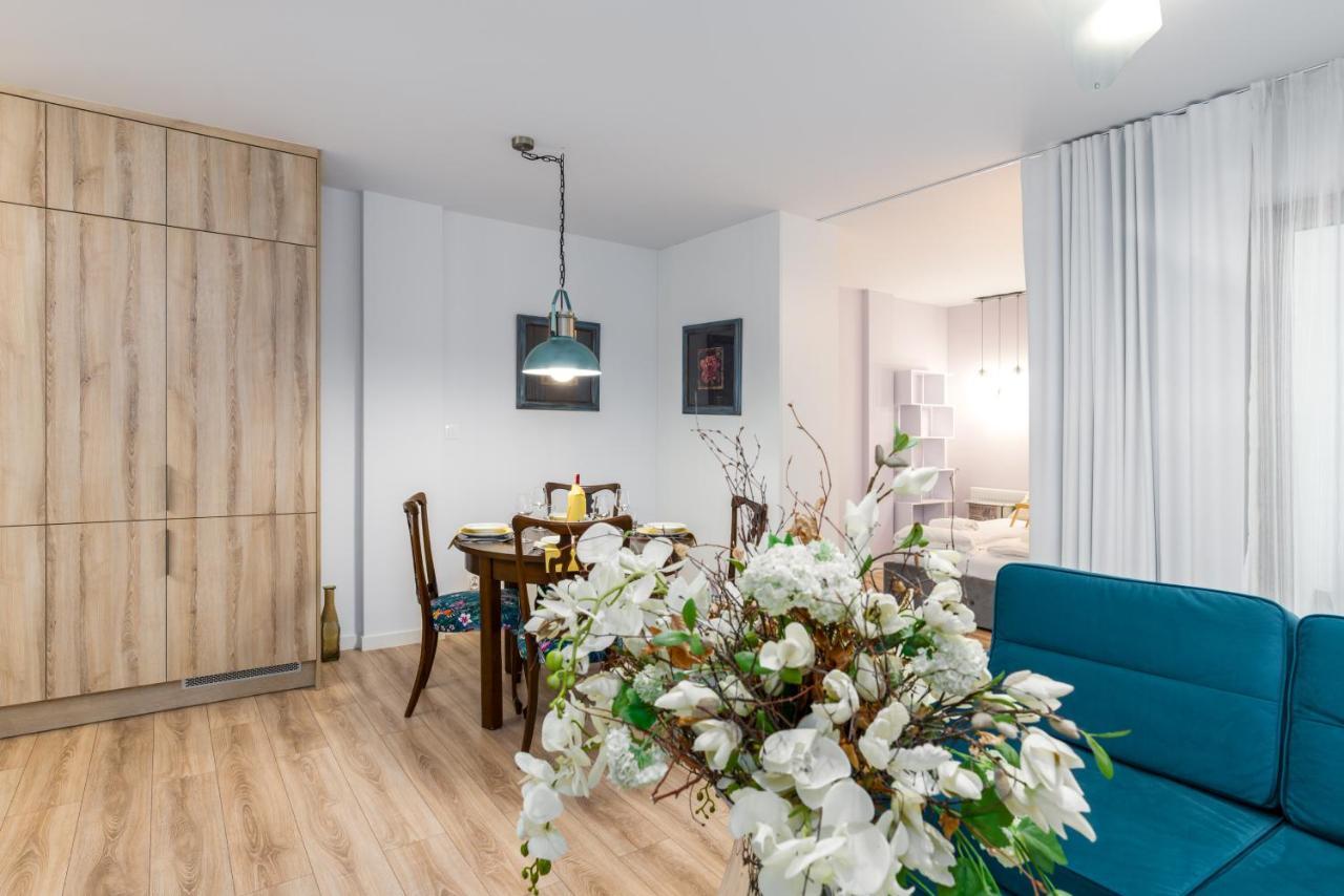 Villa Venecja Apartment Chwaliszewo With Free Garage City Center By Noclegi Renters Poznań Exteriör bild