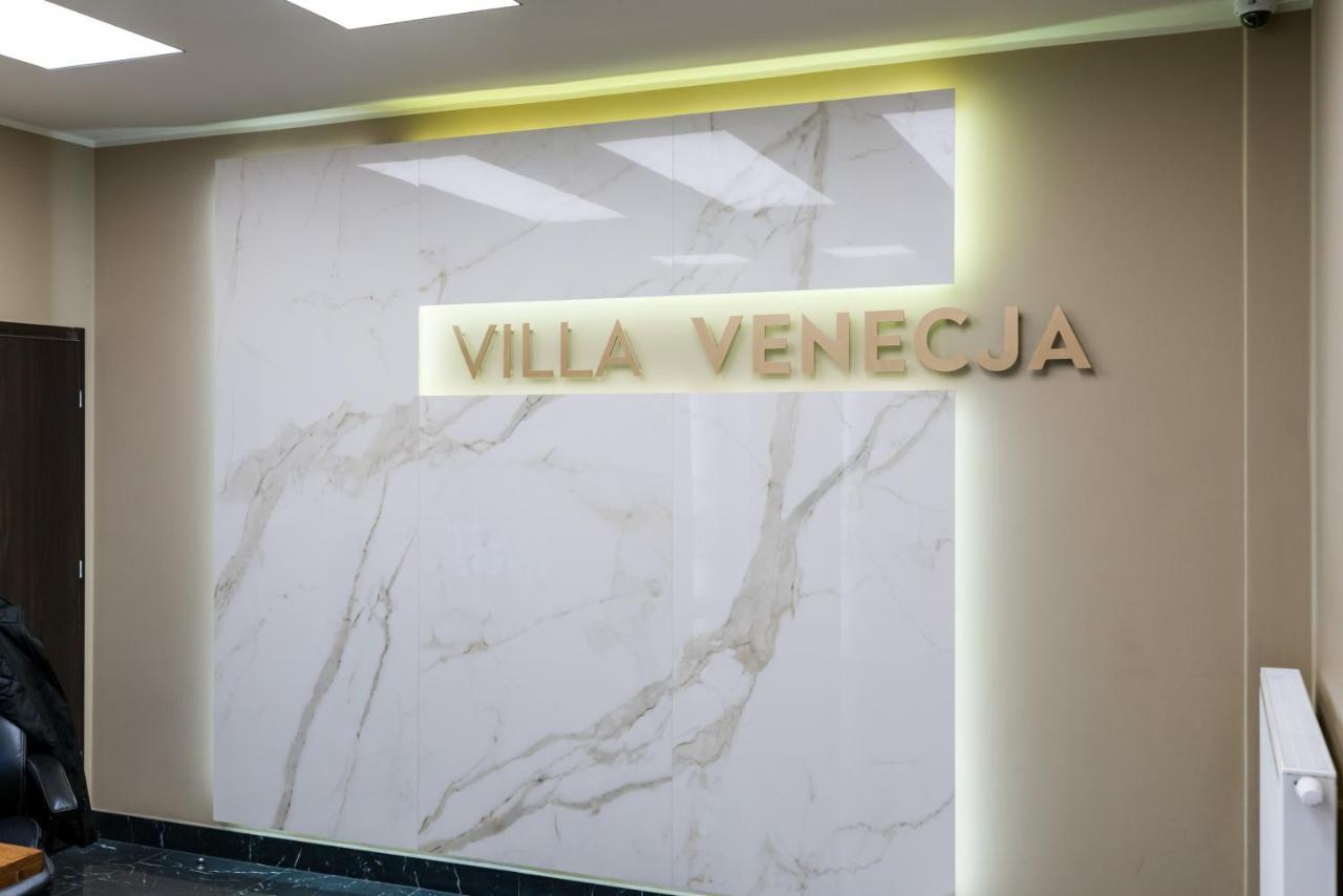 Villa Venecja Apartment Chwaliszewo With Free Garage City Center By Noclegi Renters Poznań Exteriör bild