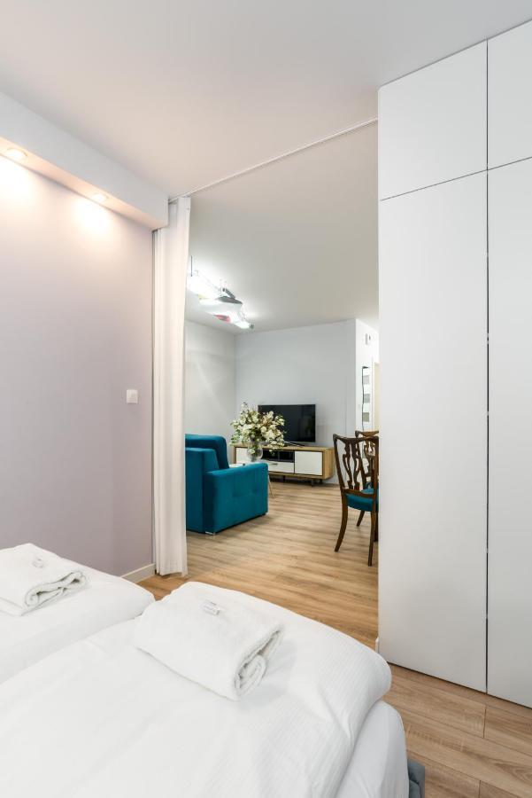 Villa Venecja Apartment Chwaliszewo With Free Garage City Center By Noclegi Renters Poznań Exteriör bild
